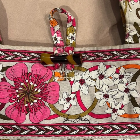 Vera Bradley “Tea Garden” Flowers Toggle Shoulder Tote - Picture 3 of 4
